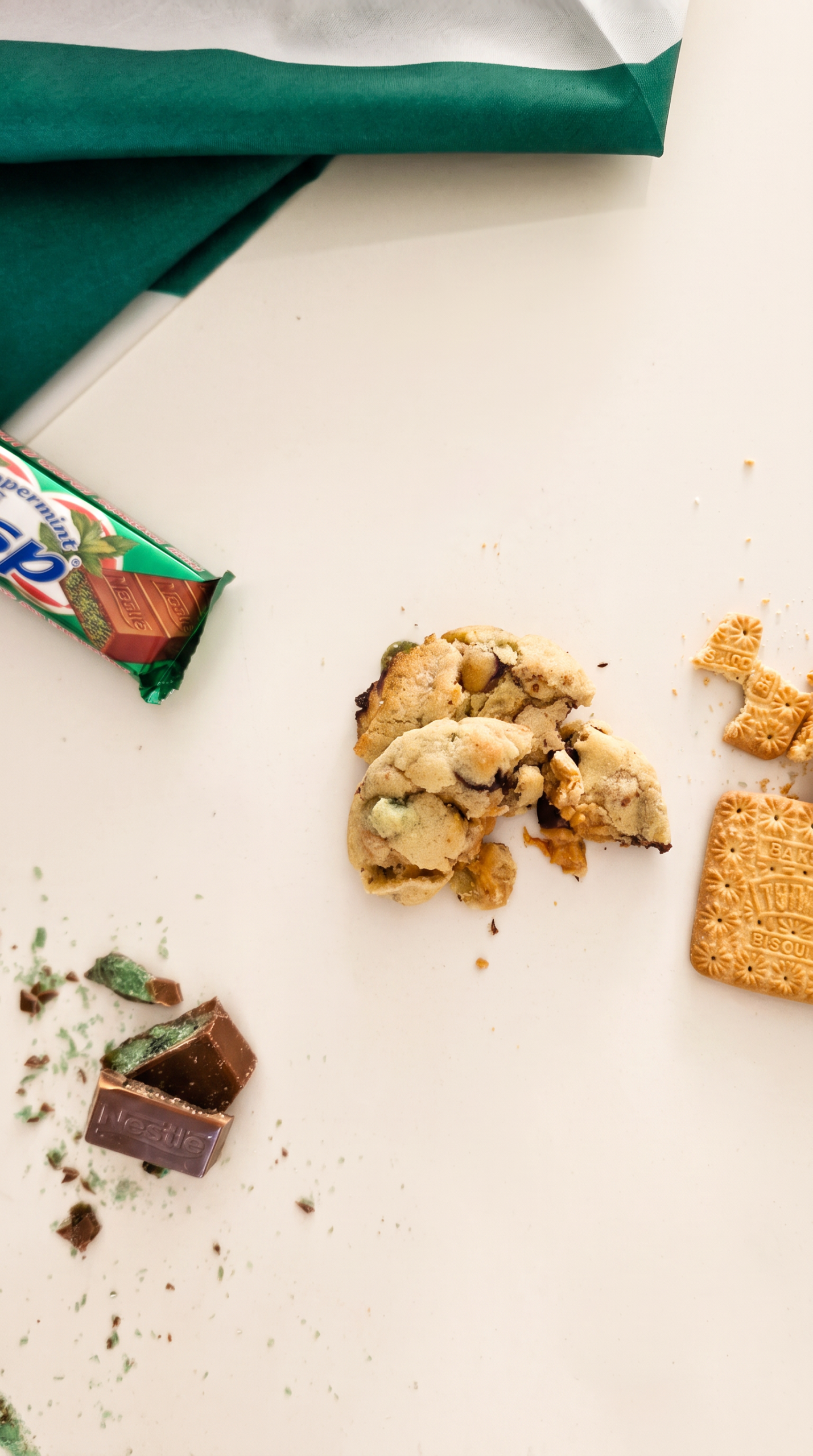 Limited Edition: Gourmet Peppermint Crisp Cookie – Single